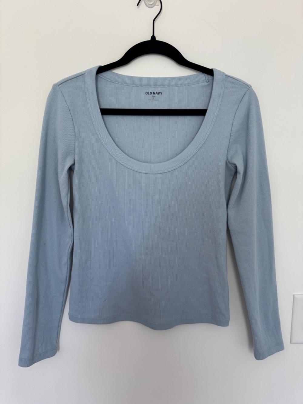 Old Navy Light Blue Ribbed Scoop-Neck Long Sleeve Top - Size S